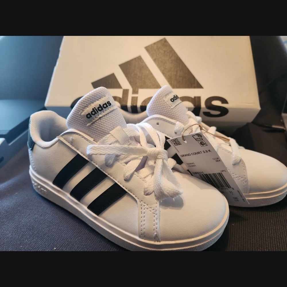 Adidas Kids Grand Court 2.0 Sneakers White Black Size 13K NWT Classic Athletic